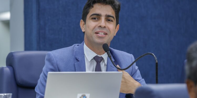 Proteção à liberdade religiosa: PL do vereador Pastor Diego é aprovado na CMA