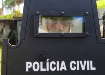 Polícia Civil prende homem em flagrante por invadir casa de idoso e se apropriar do benefício da vítima na região central de Aracaju
