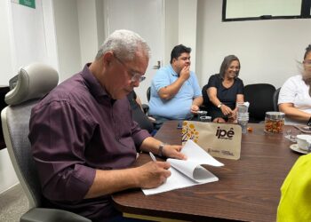 Prefeito Padre Inaldo apresenta projeto de Banco Municipal Socorrense