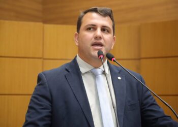 Marcos Oliveira manifesta preocupação sobre queima de cana-de-açúcar