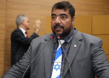 Deputados repercutem aumento das taxas para emissão da CNH