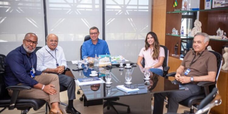 Deputada Yandra Moura amplia debate sobre transplante de coração em Sergipe