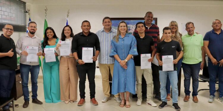 Capela dá posse a novos servidores efetivos aprovados em concurso