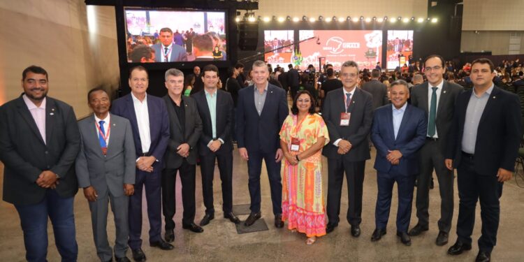 Parlamentares de Sergipe prestigiam abertura oficial de evento da Unale