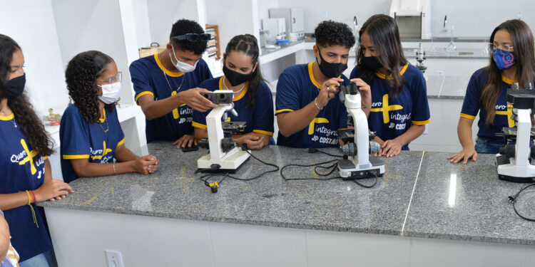 Sergipe recebe novos investimentos para escolas em tempo integral