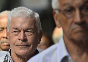 Expectativa de vida sobe para 75,5 anos após queda na pandemia