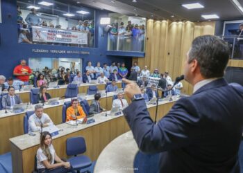 Pela primeira vez, Tribuna Livre se torna Sessão Especial para discutir contra a privatização da DESO