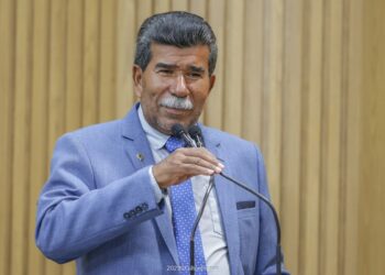 Bigode solicita ajuda para cooperativas dos catadores do antigo lixão