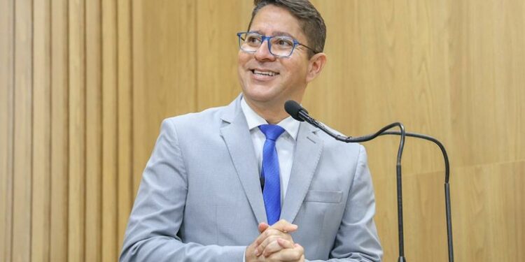 Ricardo Marques comemora revogação do tabelamento de preços da CNH em Sergipe
