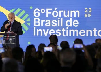 Presidente volta a defender Estado como indutor do desenvolvimento
