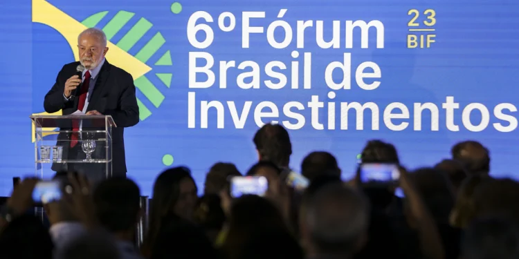 Presidente volta a defender Estado como indutor do desenvolvimento