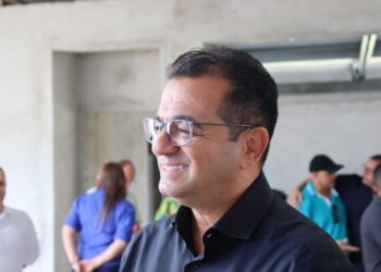 “Estamos construindo a base de uma educação projetada para o futuro”, diz Adailton