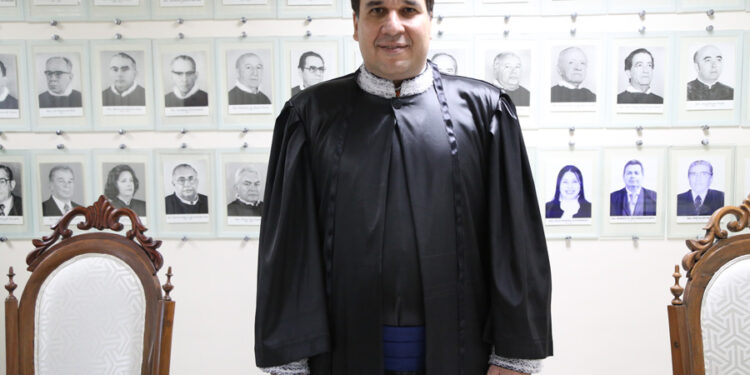 Etélio de Carvalho Prado Junior é empossado desembargador do TJSE