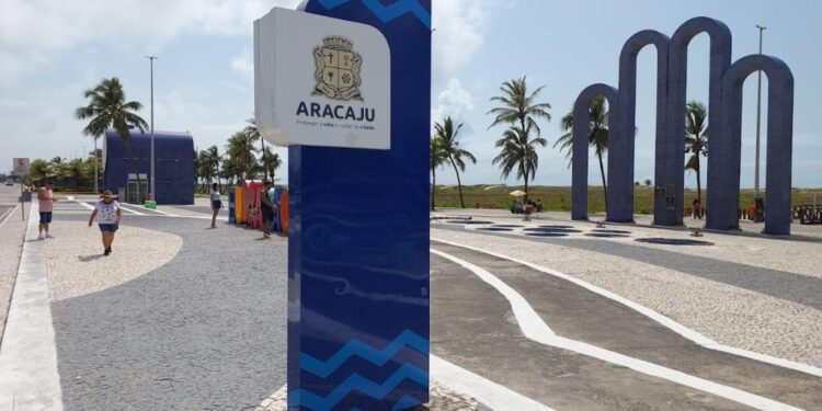 Inscrições para o comércio ambulante na Vila do Natal Iluminado na Orla da Atalaia começam nesta quinta-feira, 23