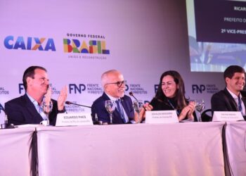 Presidente da FNP, prefeito Edvaldo participa de evento voltado para as principais discussões do país