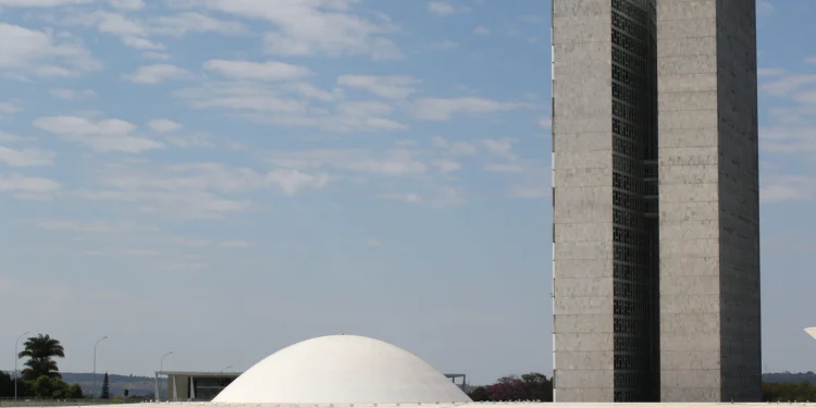 Senado aprova protocolo de proteção às mulheres