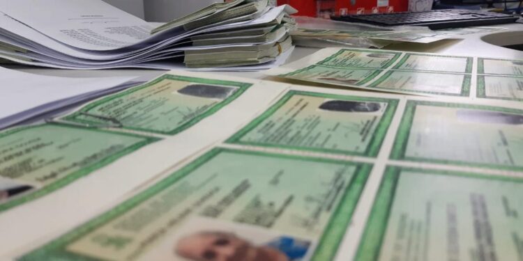 Carteiras de identidade encontradas no Pré-Caju podem ser resgatadas no Instituto de Identificação, na capital