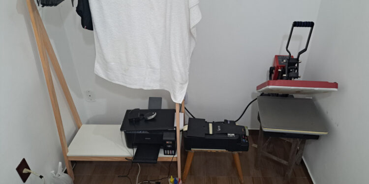 Operação da Polícia Civil desarticula grupo criminoso que iria vender abadás falsos do Pré-Caju