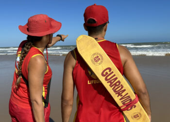 Trabalho preventivo do Corpo de Bombeiros garante segurança de banhistas no litoral sergipano