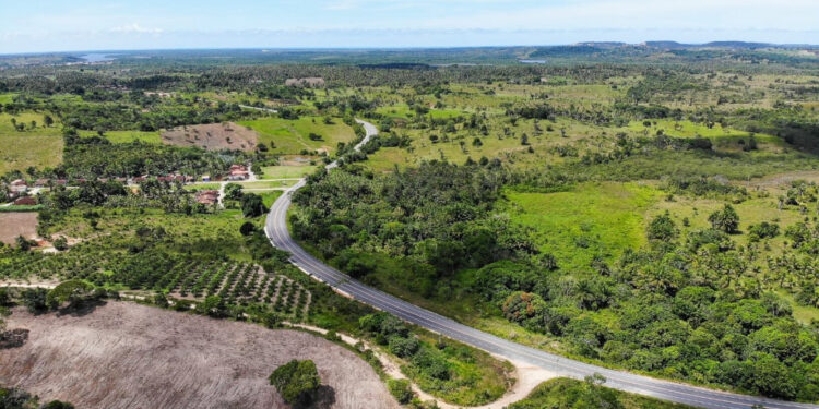 Moradores de Santa Luzia do Itanhi e Indiaroba celebram obras entregues pelo Governo do Estado
