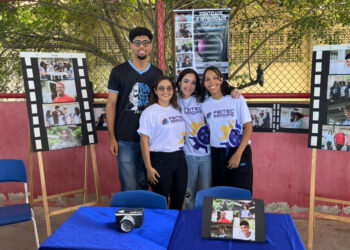Centro de Excelência Deputado Jonas Amaral promove fusão entre pesquisa e arte em feira escolar