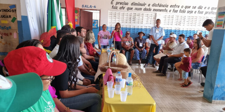 Governo de Sergipe realiza seminário em comunidade quilombola de Poço Verde e incentiva fortalecimento da produção de mel