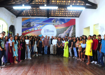 Prefeitura de São Cristóvão e Senac entregam certificados de qualificação profissional para 80 sancristovenses