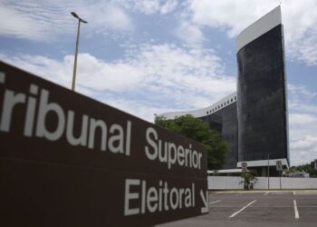 TSE cassa deputado federal por infidelidade partidária