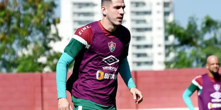 Clube de Luiz Henrique, Betis negocia com Fluminense contratação de Nino, diz jornalista