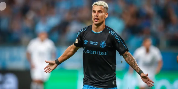 Grêmio vence para continuar vivo na luta pelo título do Brasileiro