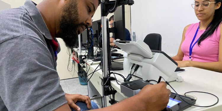 Instituto de Identificação inicia emissão da Carteira de Identidade Nacional em Sergipe