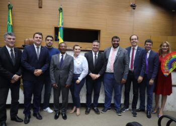 Deputados se despedem de Manuel Marcos em sua última sessão