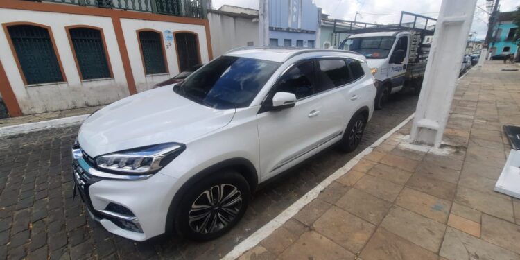 Foragido do Rio de Janeiro é preso pela Polícia Civil na saída de supermercado em São Cristóvão