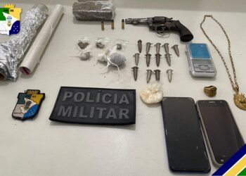 Polícia Militar apreende arma de fogo e prende dois homens em Nossa Senhora do Socorro