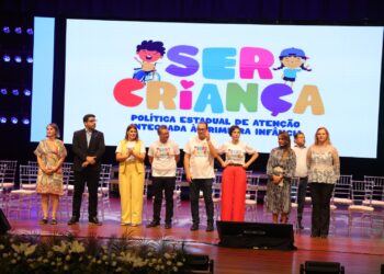 Deputados participam do lançamento da Política Estadual Ser Criança
