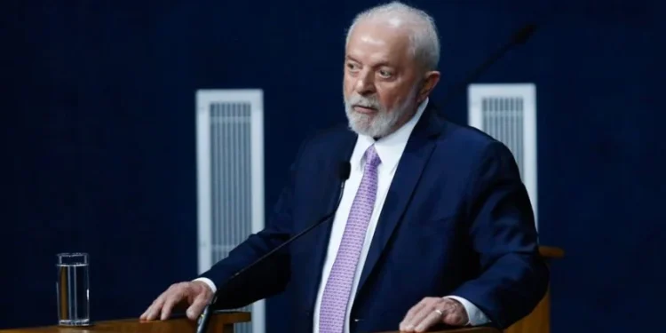Antes de recesso, Lula reserva semana para reunião ministerial, encontro com comandantes das Forças Armadas e jantar com ministros do STF