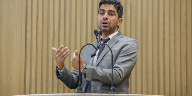 Vereador Pastor Diego articula em favor de trabalhador que estava sob aviso de despejo