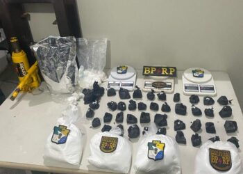 Polícia Militar fecha laboratório de cocaína em condomínio da Zona Norte de Aracaju