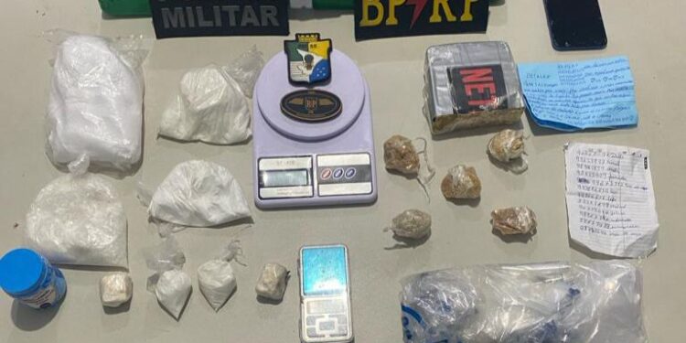 Polícia Militar apreende drogas em Nossa Senhora do Socorro