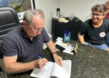 Prefeito de Propriá sanciona lei que atualiza Estatuto dos Servidores Públicos