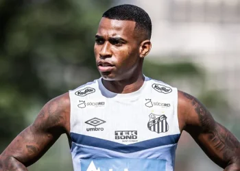 Bahia entra na briga com o Internacional para contratar Jean Lucas, do Santos