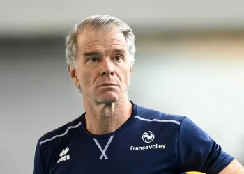 Bernardinho assume o comando da seleção masculina de vôlei