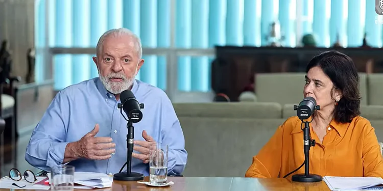 Lula: quem divulga fake news sobre vacinas deve ser criminalizado
