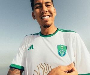 Firmino vira sonho do Corinthians com a possível saída do Al-Ahli