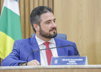 Ricardo Vasconcelos questiona secretaria da Saúde sobre ampliação do Fernando Franco