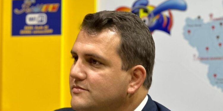 Marcos Oliveira faz balanço de ações e vaticina: “se é pra governar o privado, melhor contratar um CEO”