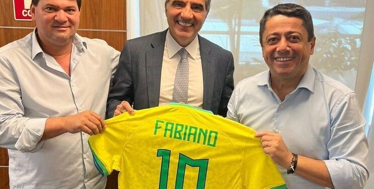 Fabiano Oliveira fortalece compromisso com o esporte em visita à sede da CBF