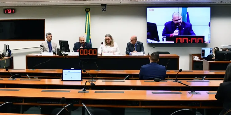 Comissão da Câmara autoriza estados a legislarem sobre armas