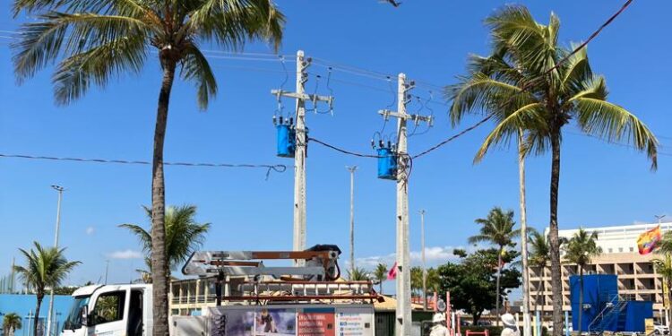 Festas de final de ano: saiba como solicitar ligação provisória de energia 