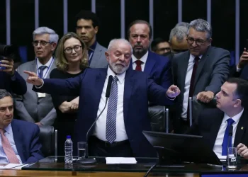 Lula destaca “fotografia histórica” da reforma tributária